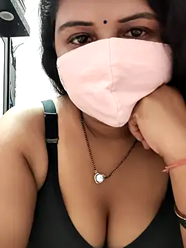 Snapshot of Dr_Chhaya chatting on July 2026 05:55:01 PM Dr Chhaya online show from July 2026 05:55:01 PM