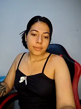 Snapshot of Caro_kitty- chatting on March 2026 12:32:01 PM Caro kitty- online show from March 2026 12:32:01 PM