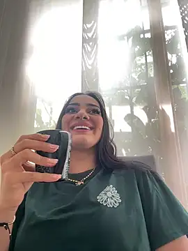 mallie quinn online show from December 2024 04:43:01 PM