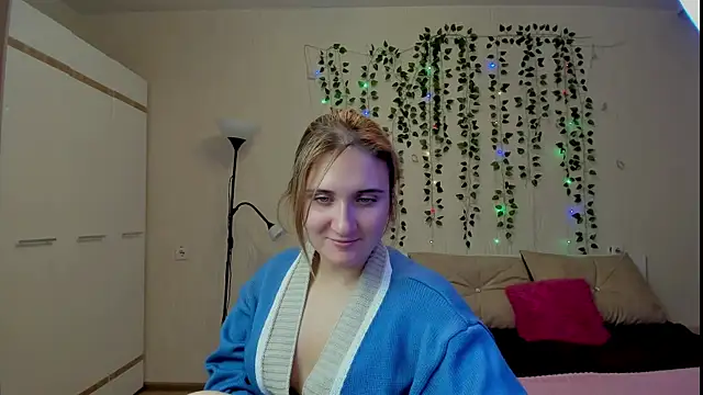 Miss Elsa  online show from October 2025 01:34:01 PM