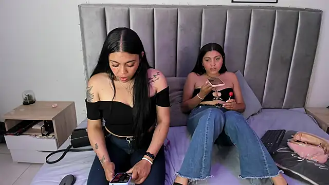 Emmy-Turnner online show from February 2025 06:59:01 PM