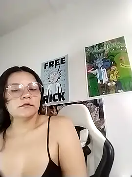 gigiqueen 18 online show from May 2026 02:55:01 PM