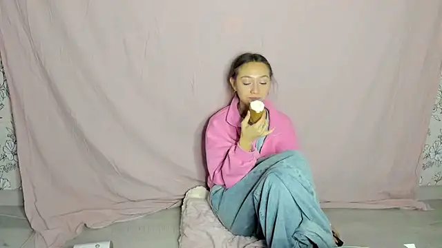 EllaSky xoxo online show from October 2025 07:14:02 PM