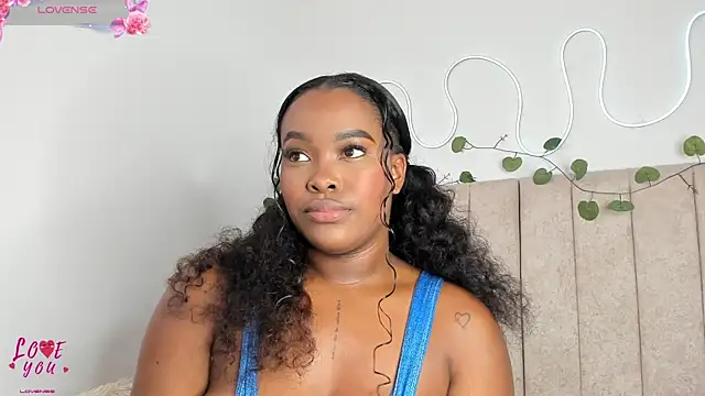 Kaseydelvey online show from September 2025 09:26:02 PM