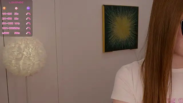 Lilly Colins online show from February 2025 05:50:01 PM