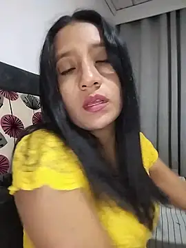 Snapshot of cami_victoria chatting on June 2026 07:03:02 PM cami victoria online show from June 2026 07:03:02 PM