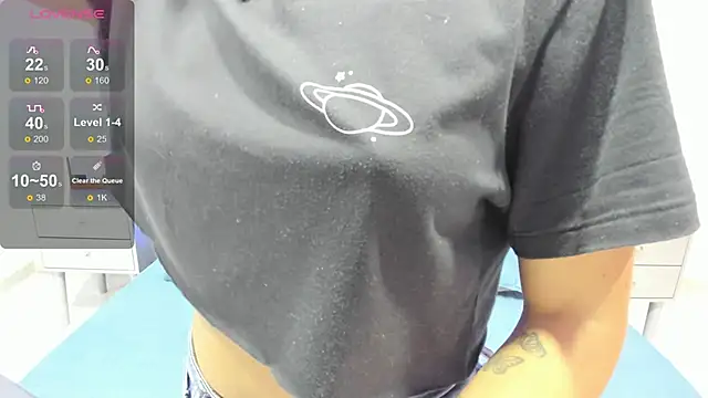 CleoValente online show from February 2025 08:15:01 PM