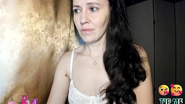 Snapshot of Found_Me chatting on November 2025 01:04:01 AM Found Me online show from November 2025 01:04:01 AM