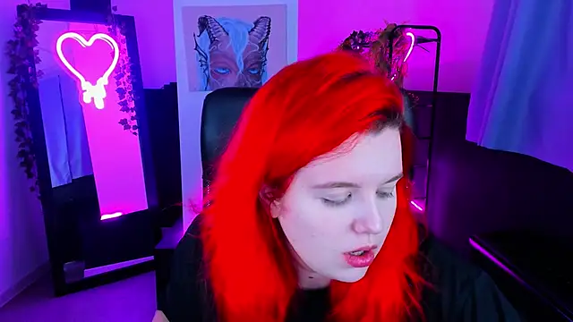 NielletaBlossom online show from January 2025 05:10:01 PM