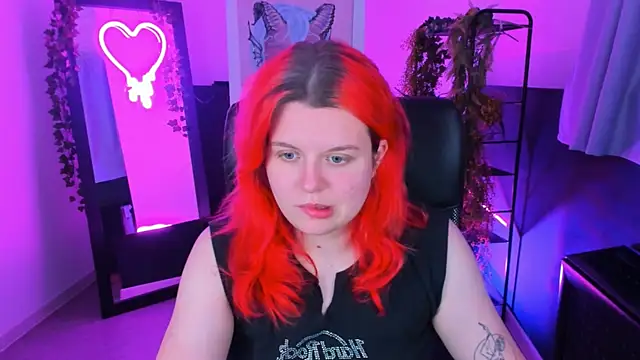 NielletaBlossom online show from February 2025 05:18:01 AM