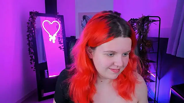 NielletaBlossom online show from February 2025 05:19:02 PM