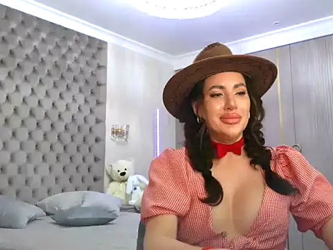 TianaPosh online show from February 2025 11:53:01 PM