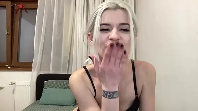 Onika Love online show from March 2026 05:01:02 PM