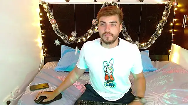 Dylanwish online show from December 2024 11:29:01 PM