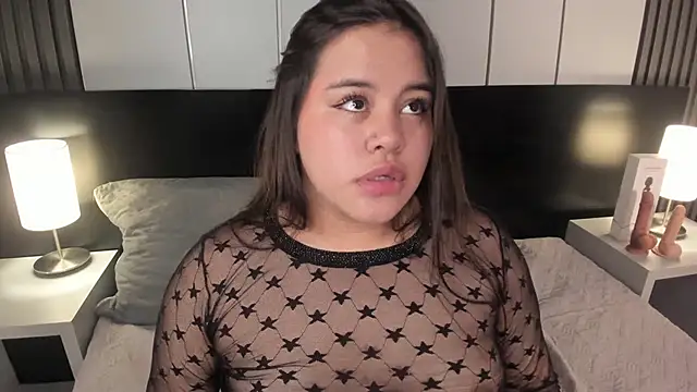 Snapshot of rose_nova chatting on February 2026 08:25:01 PM rose nova online show from February 2026 08:25:01 PM