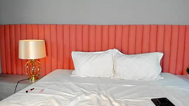 NathRossi online show from January 2025 09:10:01 PM