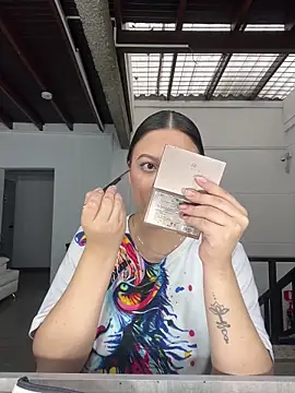 NathRossi online show from February 2025 09:33:02 PM