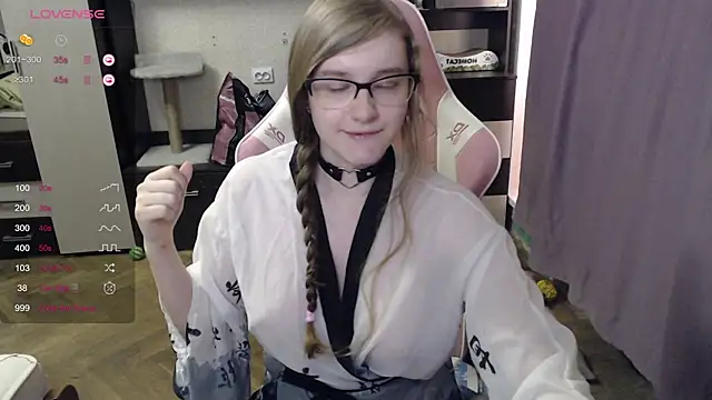 Tomato Tease online show from October 2025 02:07:01 PM