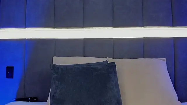 nicolle pierce online show from February 2025 12:08:01 PM