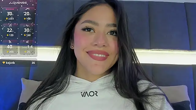 nicolle pierce online show from February 2025 03:21:01 PM