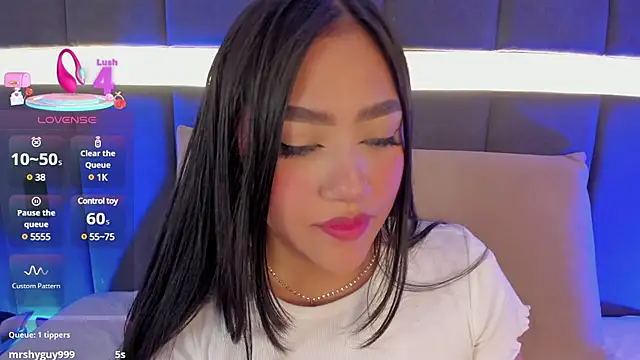 nicolle pierce online show from March 2025 04:13:01 PM