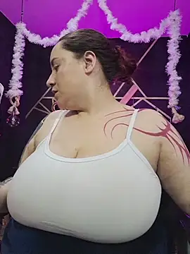 Gelena Black online show from December 2025 06:46:02 PM