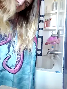 KSwonderland6 online show from February 2025 03:43:02 PM