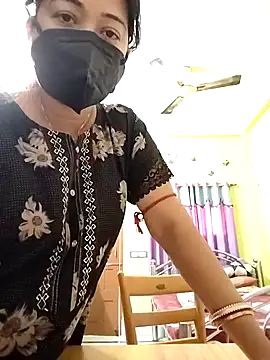 Royalgirl667 online show from December 2024 05:48:01 AM