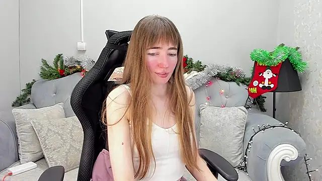 MillicentFarrell online show from December 2024 02:07:01 PM