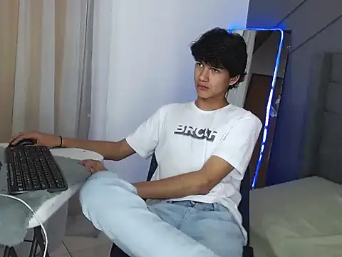 Snapshot of jason_graeats chatting on December 2024 03:49:01 AM jason graeats online show from December 2024 03:49:01 AM