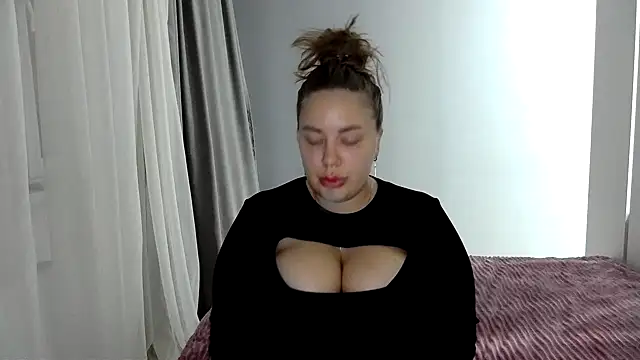 96CHloe96 online show from December 2024 04:16:02 PM