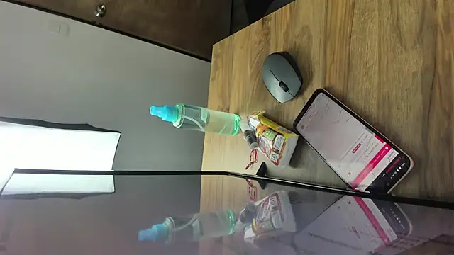 gipsela gomez online show from February 2025 07:03:01 PM