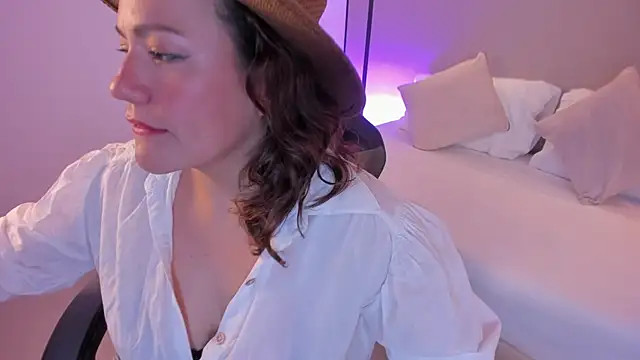 gipsela gomez online show from March 2026 07:36:02 PM