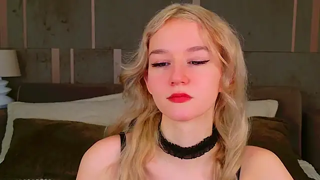 NaomiLoys online show from February 2025 08:53:01 PM