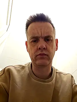 Hectorthyssen1 online show from February 2025 06:26:02 PM