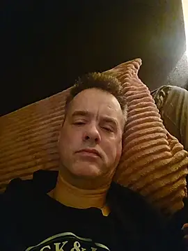 Hectorthyssen1 online show from April 2026 07:34:01 AM