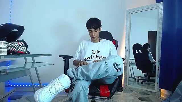 Zacktk7 online show from December 2024 11:17:02 PM