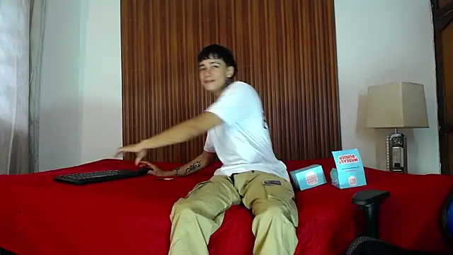 Zacktk7 online show from December 2024 04:52:01 PM