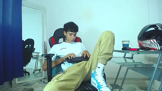 Zacktk7 online show from January 2025 12:03:01 AM