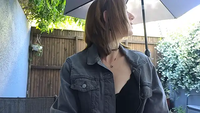 TopsyNextDoor online show from November 2025 08:14:01 AM