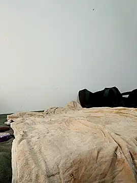 jhonyhot9292 online show from April 2026 11:46:01 PM