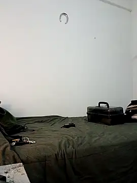 jhonyhot9292 online show from April 2026 02:33:02 PM