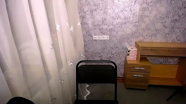 Queen ofLove online show from December 2024 05:00:02 PM