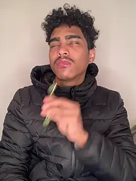 Ryan-hot online show from January 2025 10:34:01 PM