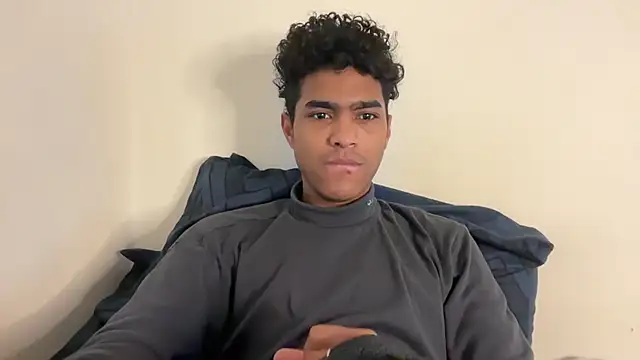 Ryan-hot online show from December 2025 11:50:01 AM