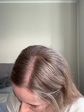 lunawolf21 online show from March 2025 07:05:02 AM