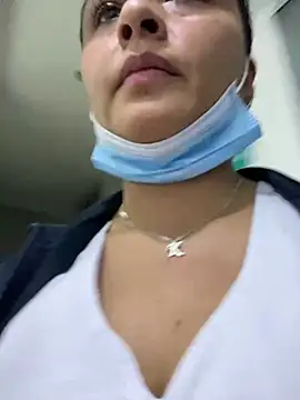 Keittly  online show from December 2024 02:49:02 AM