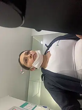 Keittly  online show from March 2025 09:05:02 PM