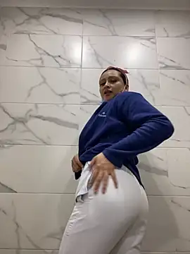 Keittly  online show from November 2025 06:50:02 PM