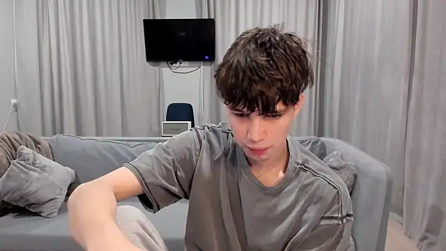 Im Shine Guy online show from December 2024 07:37:02 PM